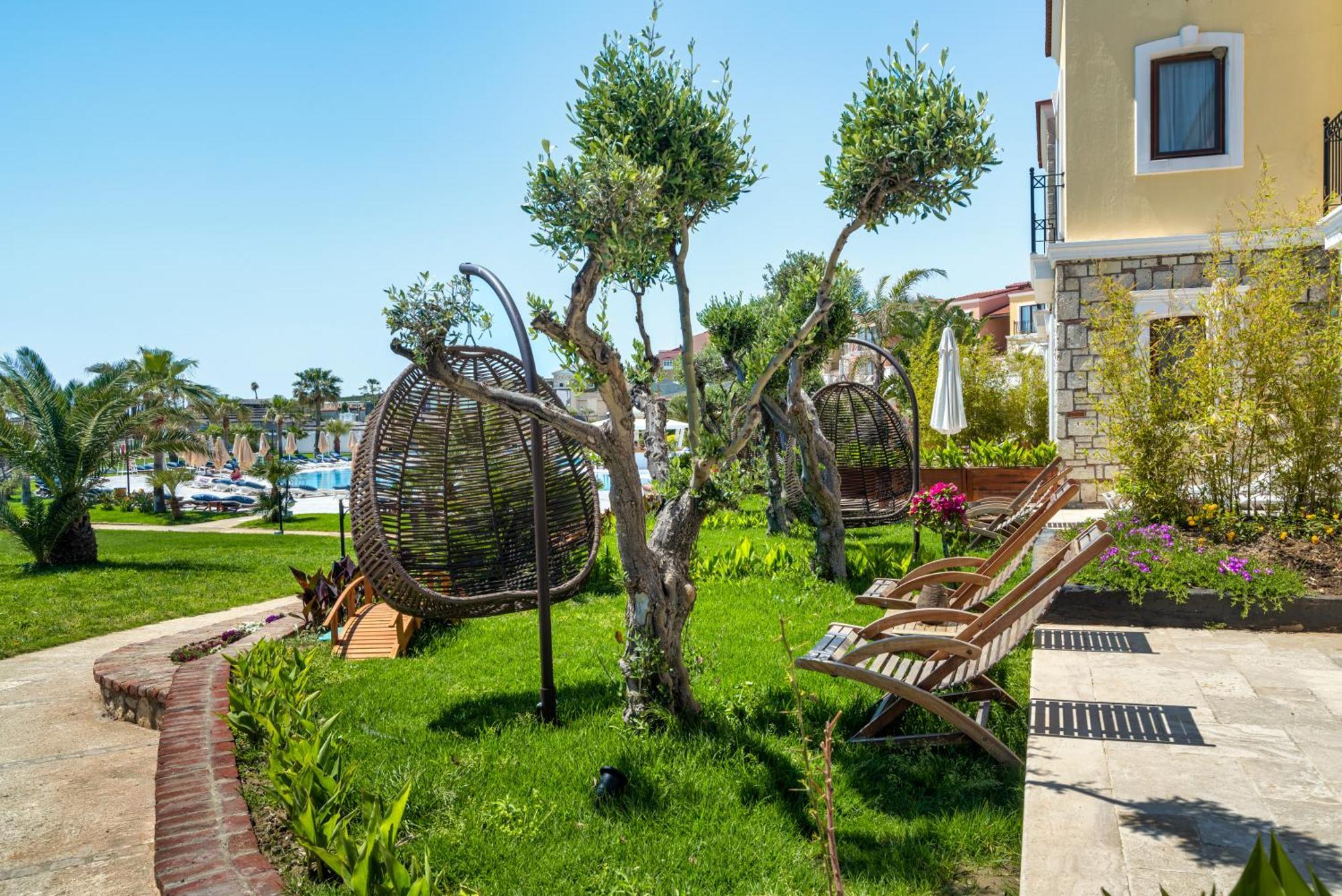 Cocos The Club Solto Hotel Alacati Exterior photo
